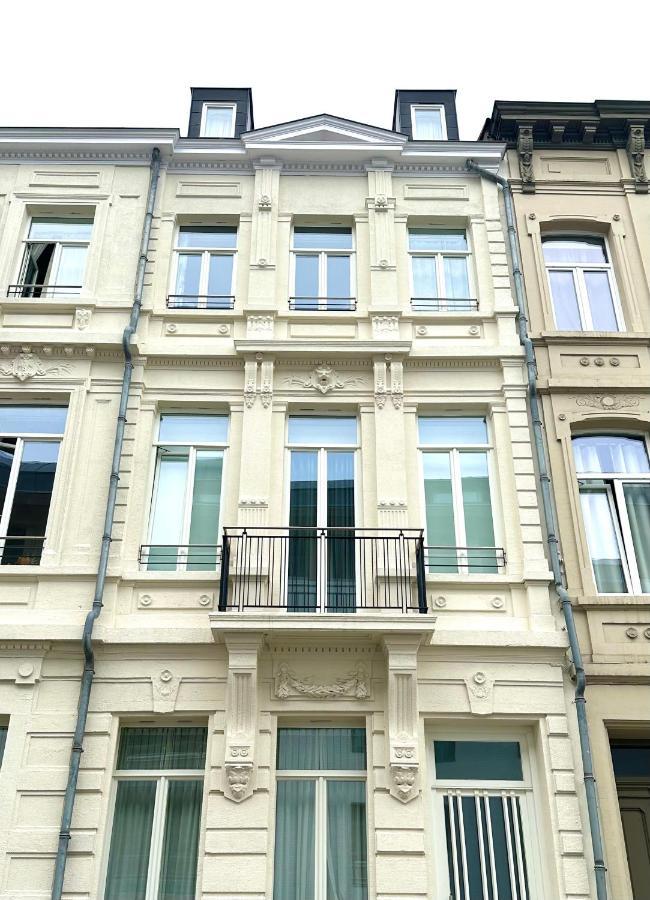 European Comission Beautiful Studio Apartment Брюксел Екстериор снимка