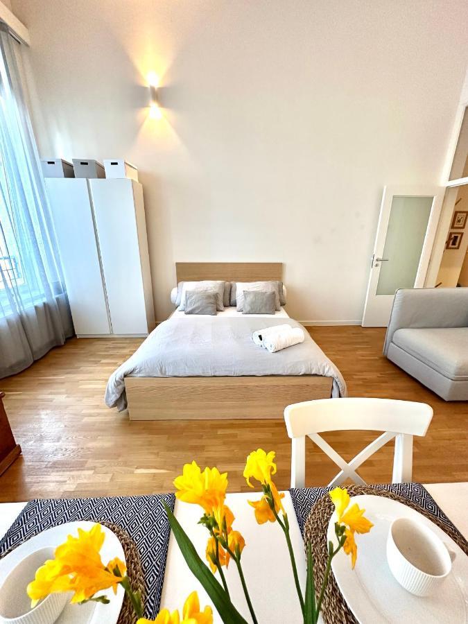 European Comission Beautiful Studio Apartment Брюксел Екстериор снимка
