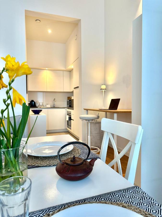 European Comission Beautiful Studio Apartment Брюксел Екстериор снимка